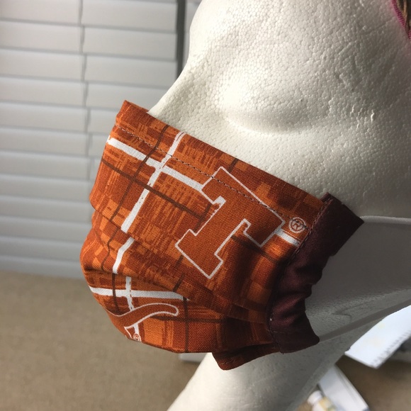 UT Texas Longhorn Mask Adult Cotton 2 layers - Picture 2 of 3